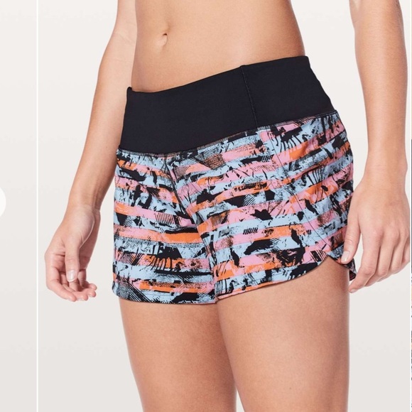 BOGO ✨ Lululemon Athletica Run Times Short ll Size 8 Women’s Gym Athletic - Picture 1 of 10